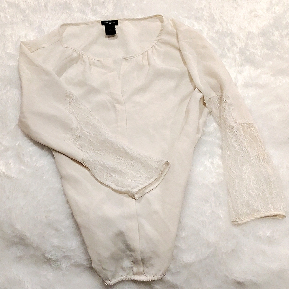 Beautiful Creme 100% Nylon Ann Taylor Blouse Size Small